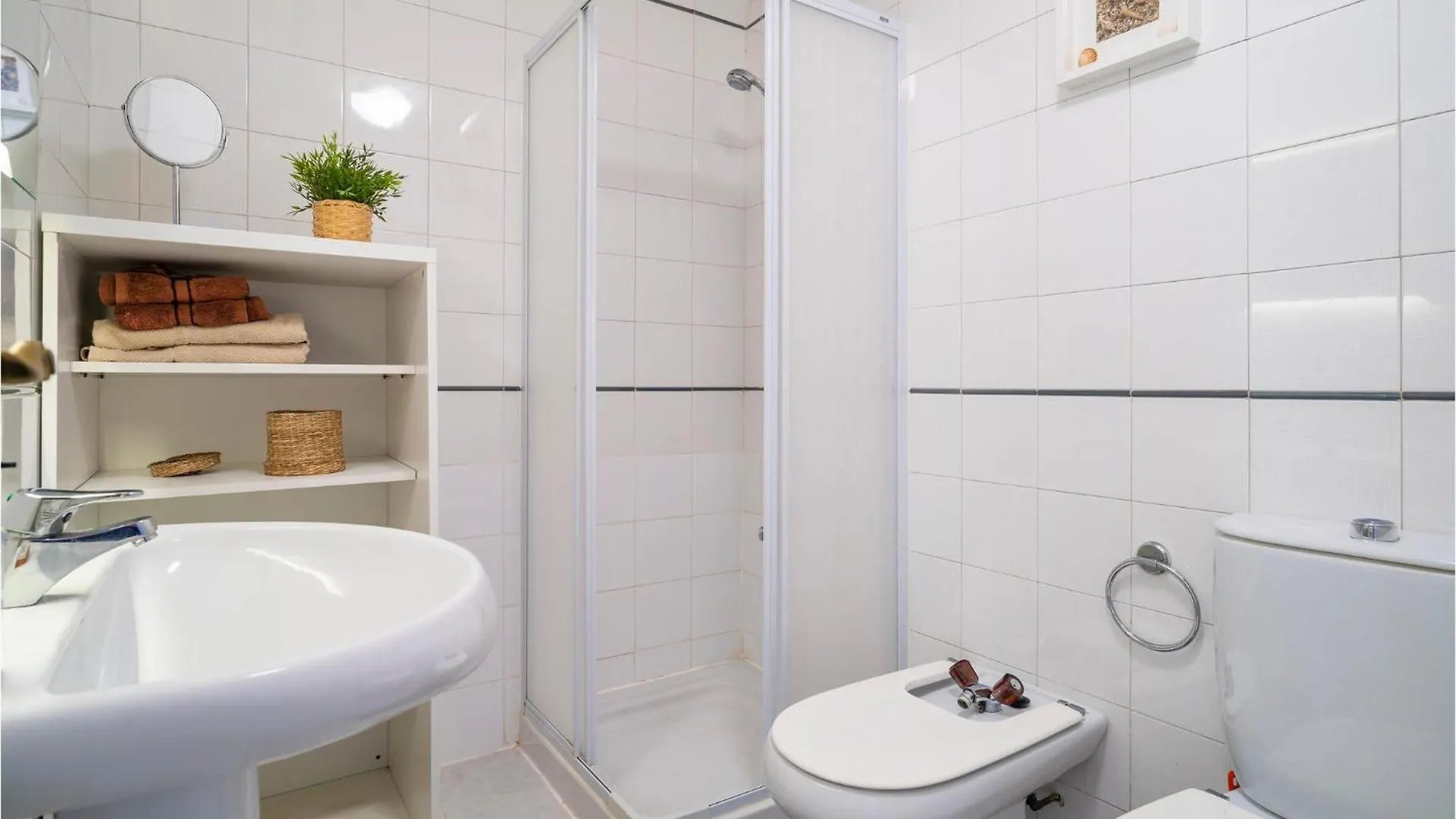 Cozy Apartment In Benalmadena With Kitchenette 0*,