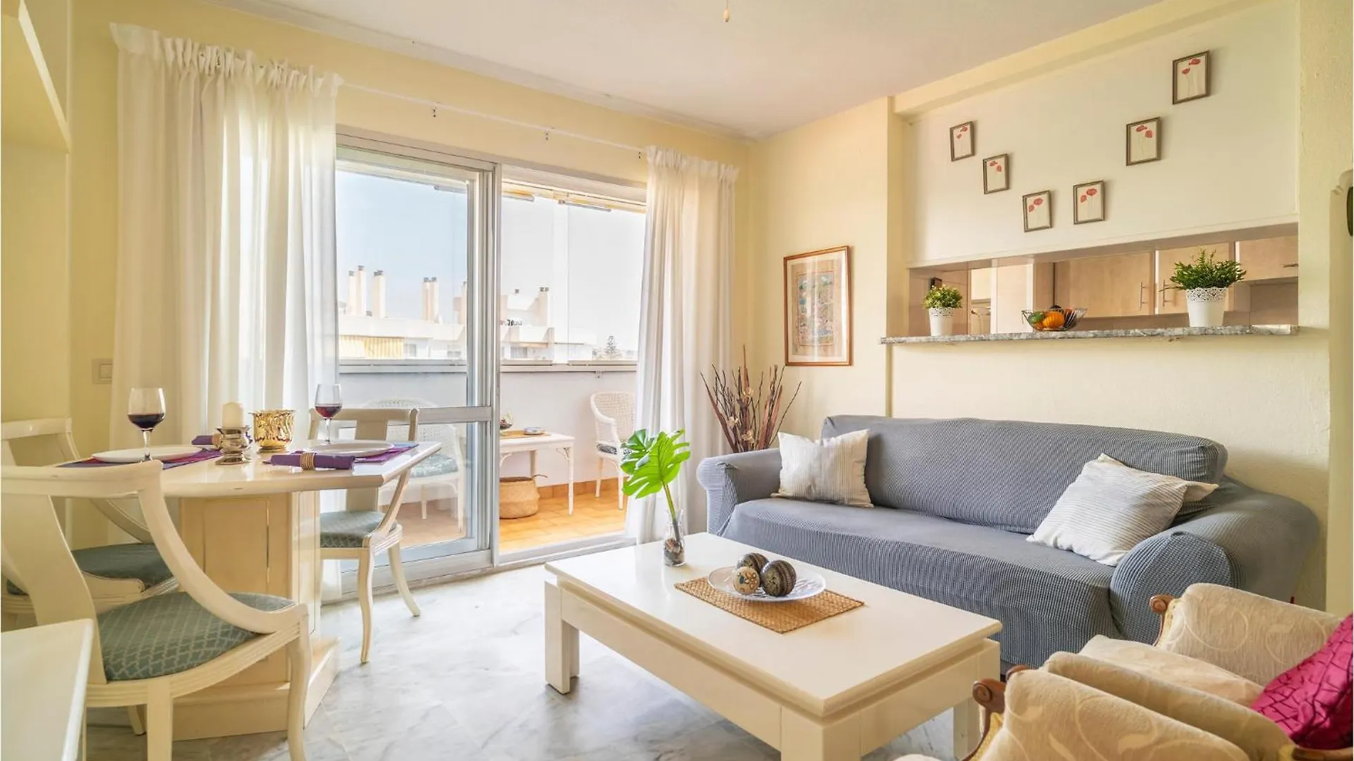 Cozy Apartment In Benalmadena With Kitchenette