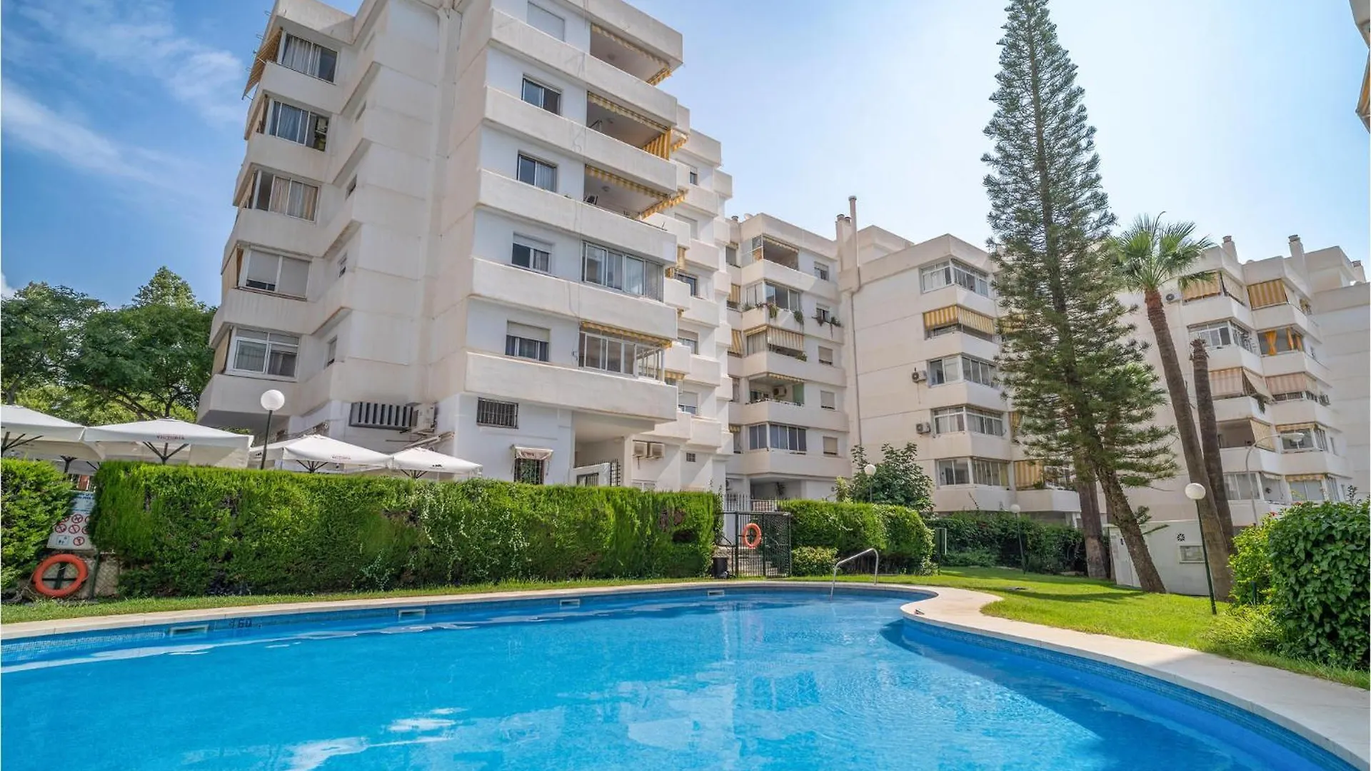 Cozy Apartment In Benalmadena With Kitchenette