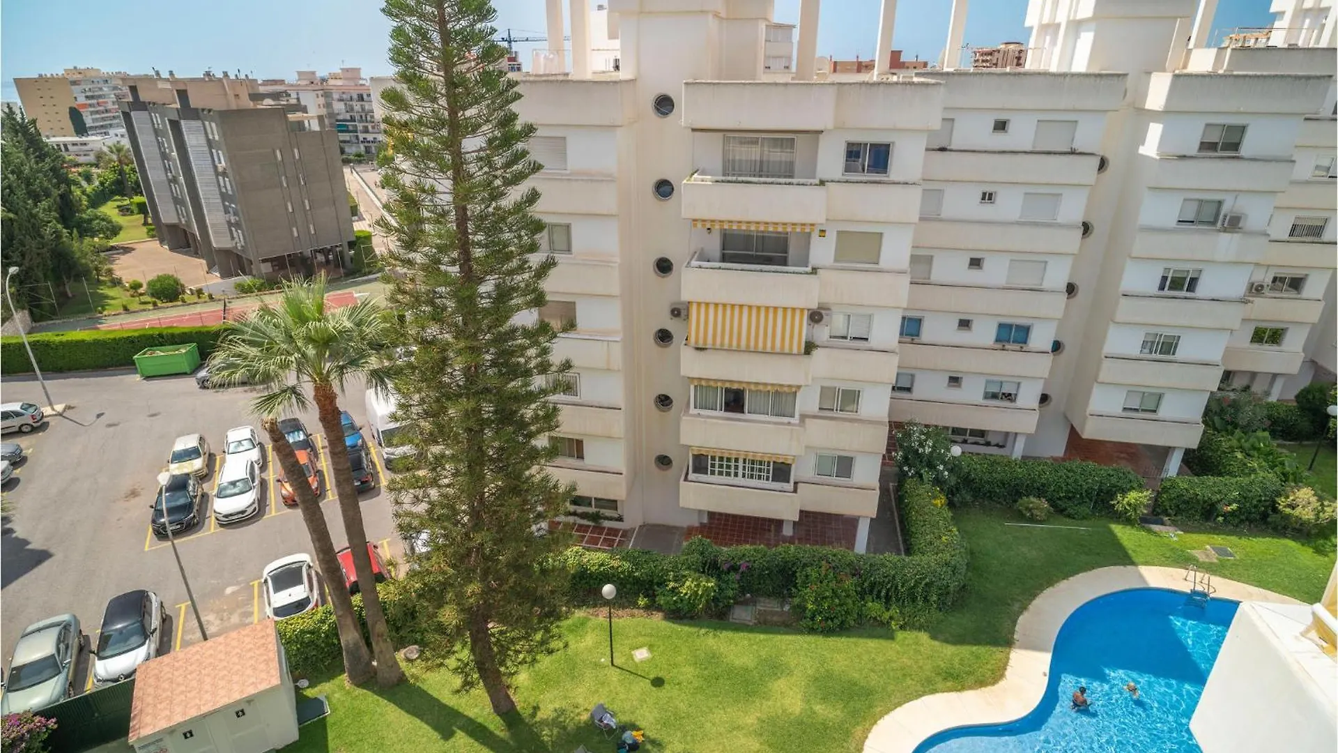 Cozy Apartment In Benalmadena With Kitchenette